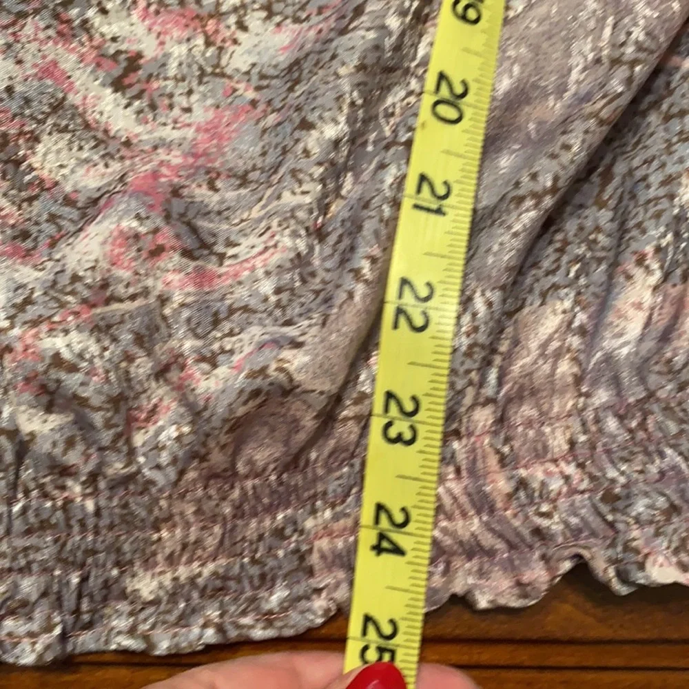 Vintage floral blouse exaggerated shoulder pads and pleated neckline - Picture 10 of 10